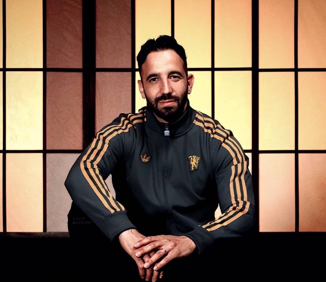 曼联6次换帅支付5490万英镑违约金，穆帅拿走2000万，滕哈赫1000万英镑